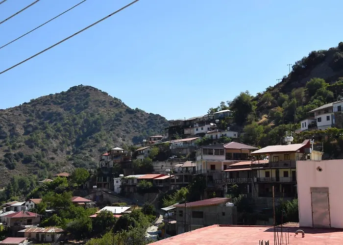 Konatzin Tou Massou By Raise Moutoullas