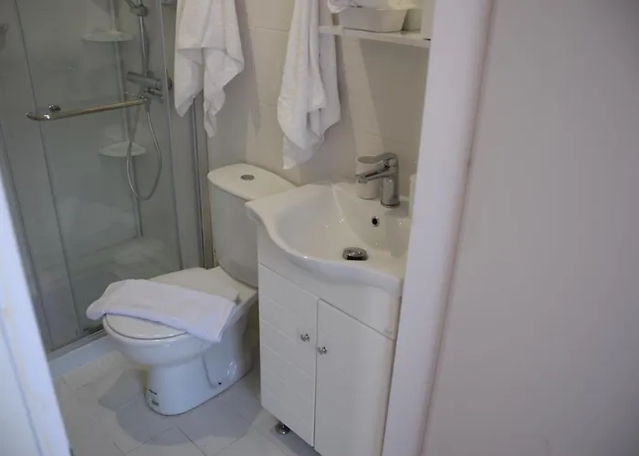 Konatzin Tou Massou By Raise * Moutoullas